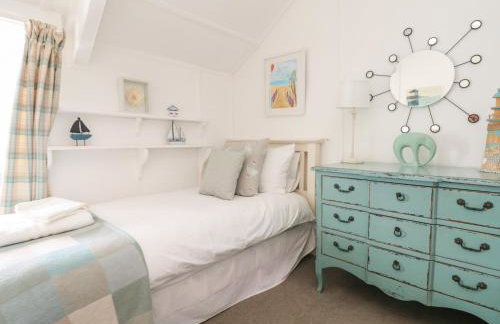 Kerbenetty Harbour Cottage - Photo 19