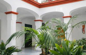 Teodosio Apartment FREE PARKING & CENTRAL AC - Photo 2