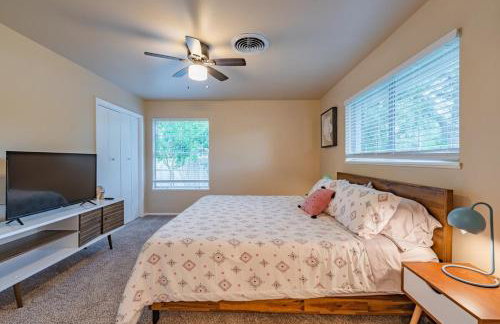 Texas Vacation Home, Game Room & POOL by Sixflags - Foto 23