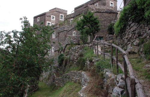 La Scala within a stunning 13th century setting - Photo 37