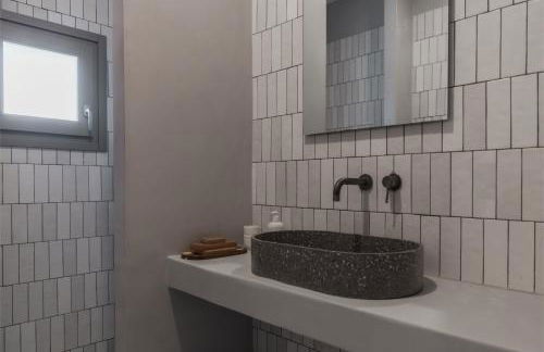 Siora of Paros - Ammiralis & Castelis - Photo 39