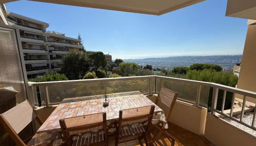Le Cocon, studio 3etoiles, vue mer, piscine, Nice Ouest - Foto 2