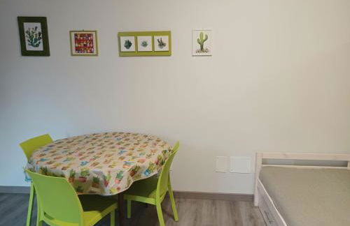 Aetna Silva - Photo 17