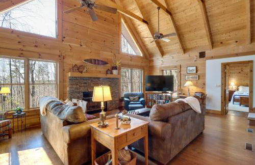 Family-Friendly Jasper Cabin with Deck! - Foto 1