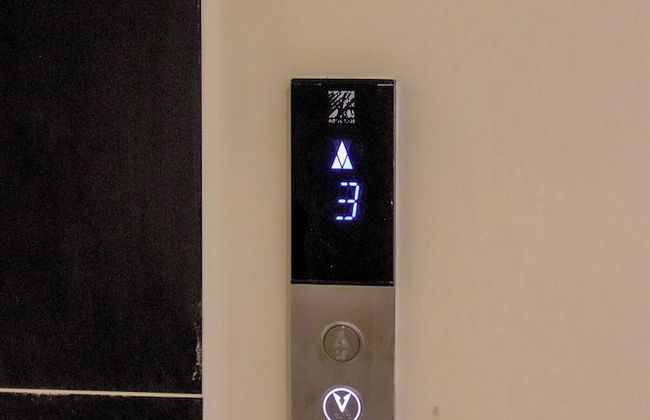 Lux Studio Jkia Airport View Suite - Photo 21