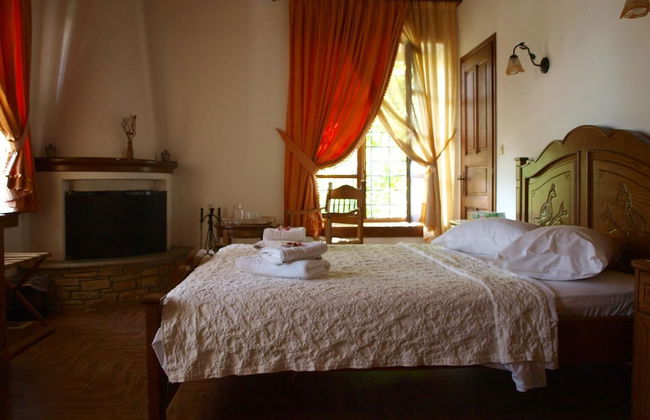 Heliodora Luxury Triple Room 4 - Foto 4