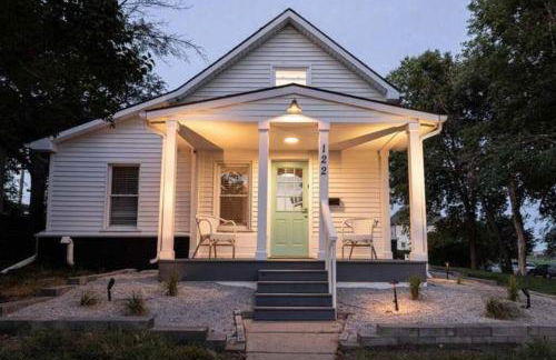 Hometown Haven- 3 bedroom, Large Yard, Firepit - Foto 6