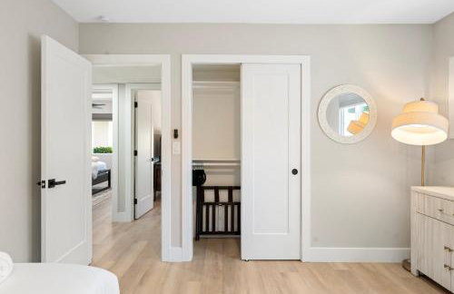 Modern Escape with Pool Ping Pong & Putting Green - Foto 32