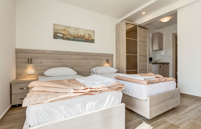 Almare apartments Budva - Photo 19