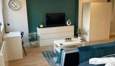 Super-King Bed Studio Apartment in Central Northampton - Foto 3