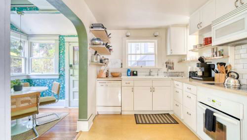 Overlook Gem - Steps from Mississippi - Photo 5