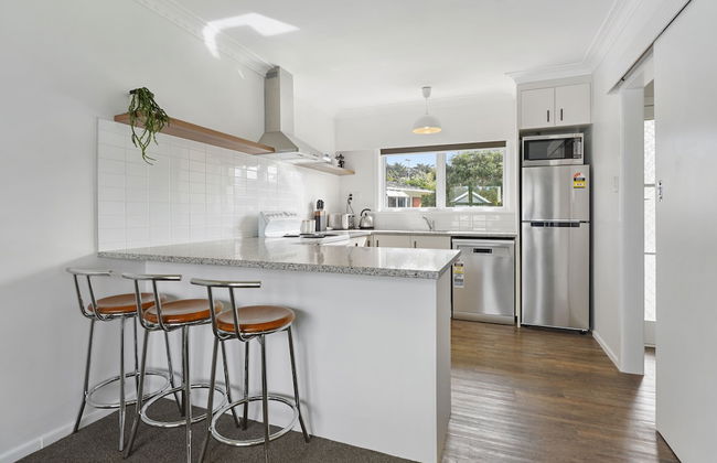 Renovated Takapuna 2BR Apt - Parking - Foto 12