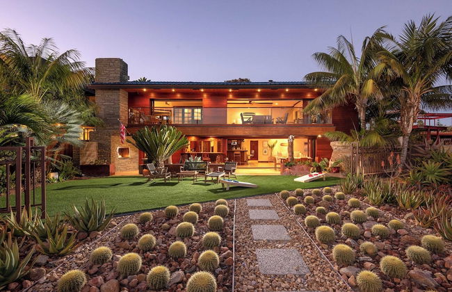 Endless Summer by Avantstay Serene Beachfront Escape w/ Sunset Views! - Photo 9