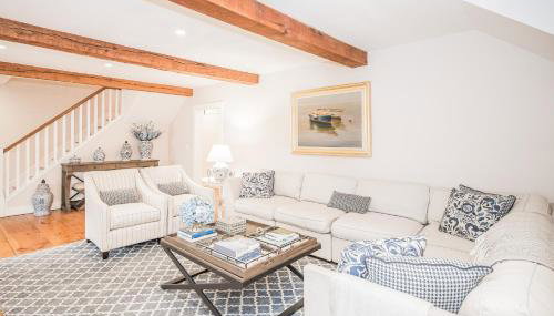 Close to Dtwn Nantucket! Group Getaway with Patio - Foto 5