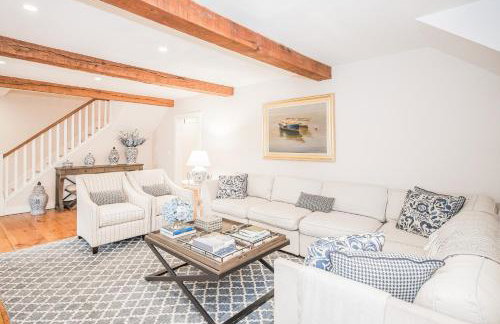 Close to Dtwn Nantucket! Group Getaway with Patio - Foto 5