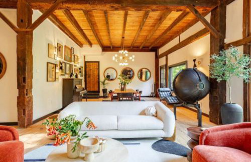 Unique Fully Restored Landmark Barn in Hudson - Foto 29