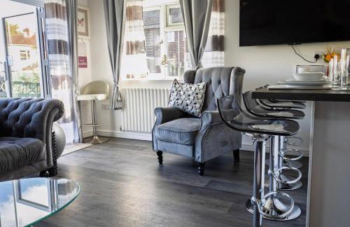 Modern Medway Bungalow - 3BR Garden & Free Parking, Kent - Foto 10