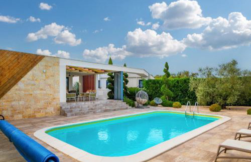 Villa Royal Green Two - Photo 41