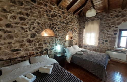 Andromahi Stone House - Photo 18