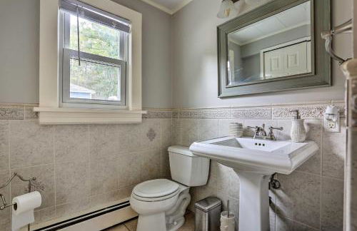 Lake Hopatcong Family Home with Boat Slip and Dock - Foto 15