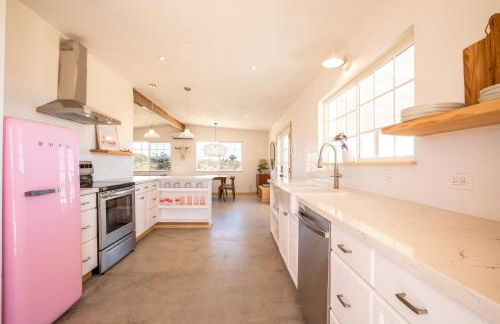 Flamingo Ranch - Dreamy Desert Design with Hot Tub home - Foto 1