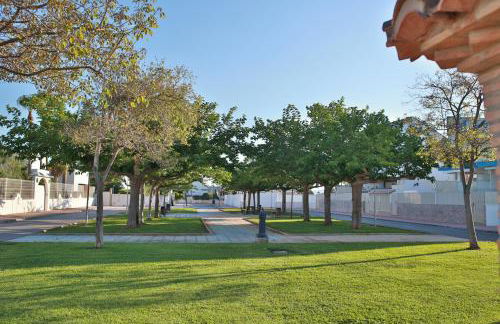 Your Paradise with Pool - 2 min from Beach - Foto 14