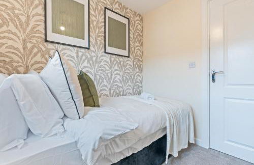 Spacious 4-Bed Home Near Cribbs & Bristol - Foto 16