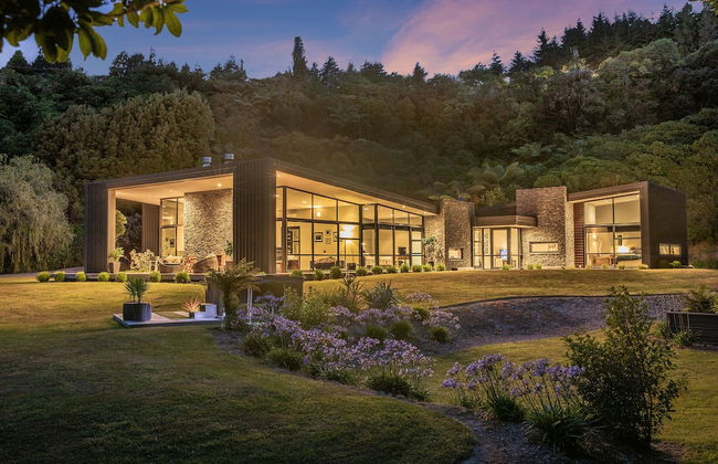 Jewel of Akatarawa - Photo 15