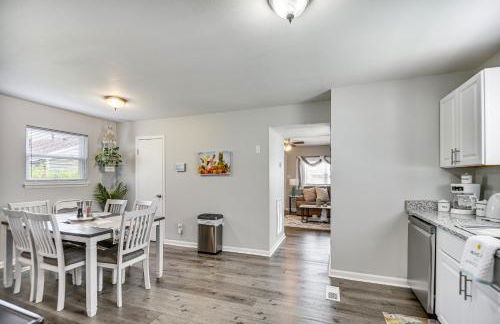 1 Mi to Beach Home with Patio and Grill in Hampton! - Foto 6