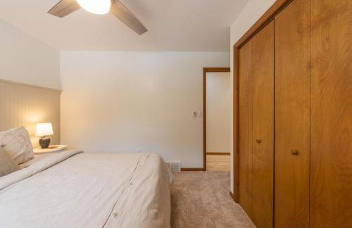 Pure Hygge - 1 block off Lake, Tranquil & Pet Friendly - Foto 11