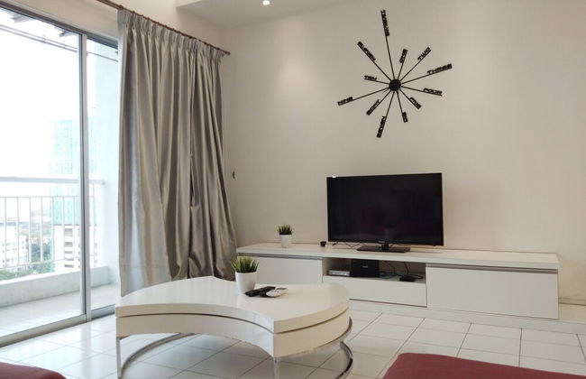 Plaza Manjalara with 2 bedrooms - Photo 13