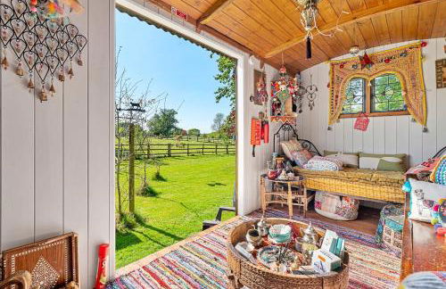 Finest Retreats- Shepherds Hut at Hilltop Farm - Foto 38