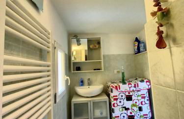 Bilocale in centro con vista mare - Foto 22