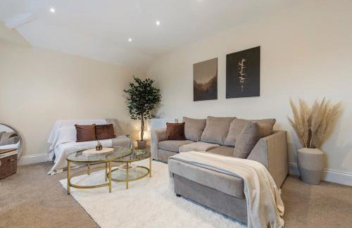 Stunning and Spacious Harrogate Apartment - Photo 17