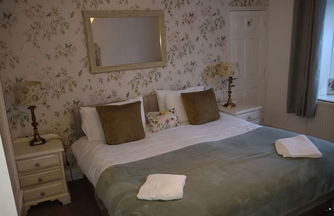 5 Bedrooms/sleeps 10-12/free Wifi & Parking/garden - Foto 10