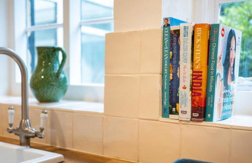 Beautiful 2 Bedroom Cottage in the Cotswolds - Photo 46