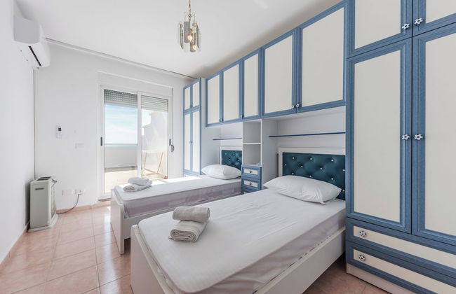 The Promenade Seaview - Photo 3