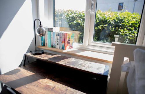 Dorset Stylish Apartment - Photo 7