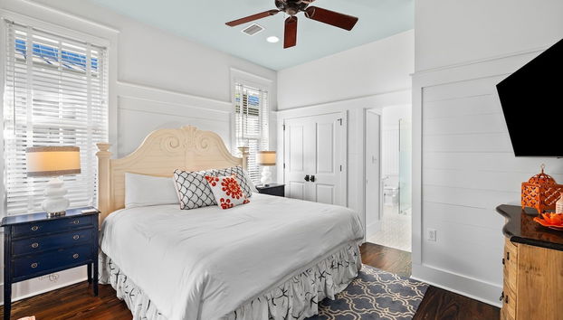 Golf Cart + Close To Camp Watercolor Lazy River! 4 Bedroom Home by RedAwning - Foto 4, Habitación