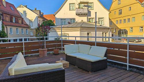 Stadtmitte Apartment im historischen Viertel -100qm Wohnfläche & 30qm Dachterrasse - Foto 2