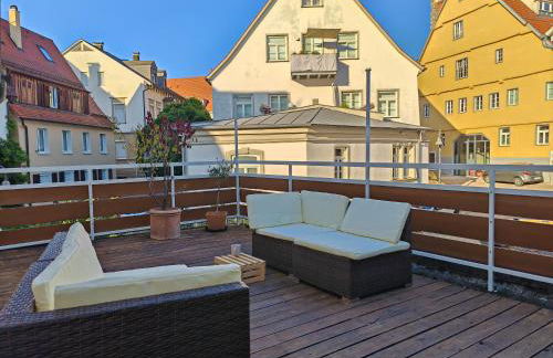 Stadtmitte Apartment im historischen Viertel -100qm Wohnfläche & 30qm Dachterrasse - Foto 2