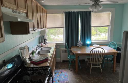 Historic Beach Side Getaway - Pet friendly, WiFi cottage - Foto 7