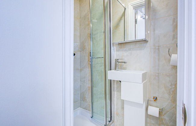 Carlton Residence Sleeps 6 - Photo 6