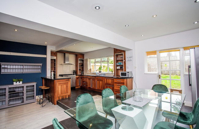 Spacious 5 Bed House Newcastle Gateshead - Photo 37