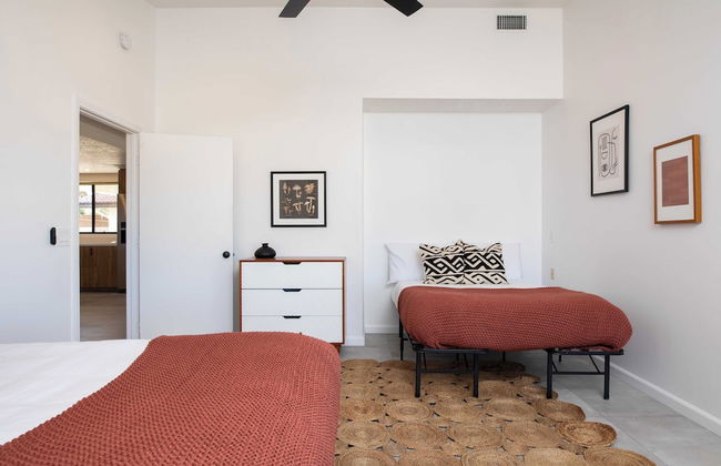 Lava Rocks by Avantstay Gorgeous Desert Haven w/ Pool, Hot Tub, Fire Pit & Ping Pong! - Foto 25