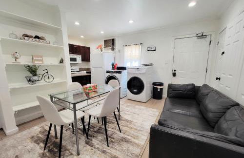 Two bedroom private guesthouse in great location Close to Melrose Hollywood sign and attractions - Foto 7