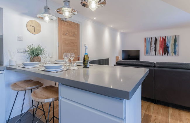 Flat 2 - 2 Bedroom Apartment - Tenby - Foto 21