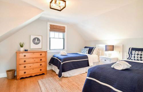 Gorgeous Home 2 Min Walk to Beach - Foto 26