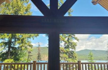 Christy's Cottage, Waterfront w/Slide & Ice Shanty - Foto 8