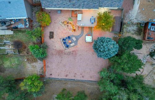 Luxury 5BD Retreat Hot Tub Fire Table Mtn Views - Foto 80